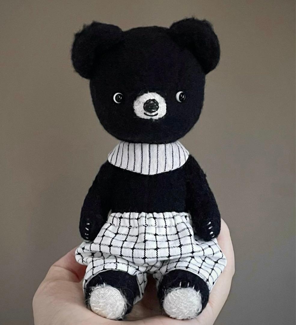 控えめな黒熊さん アーティストベア テディベア 海外作家様 ハンドメイド