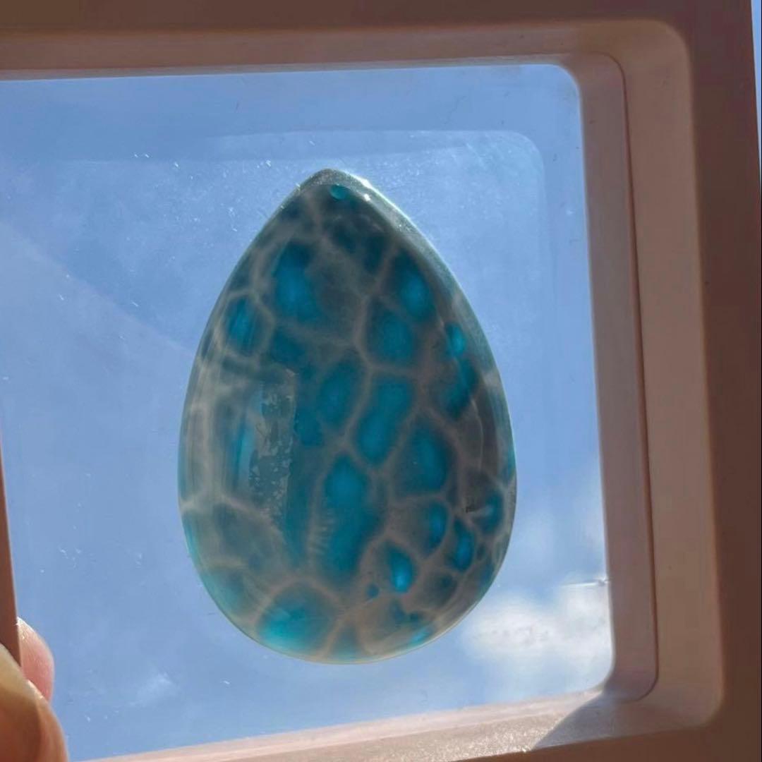 天然石ラリマーのペンダント　1個　D.134