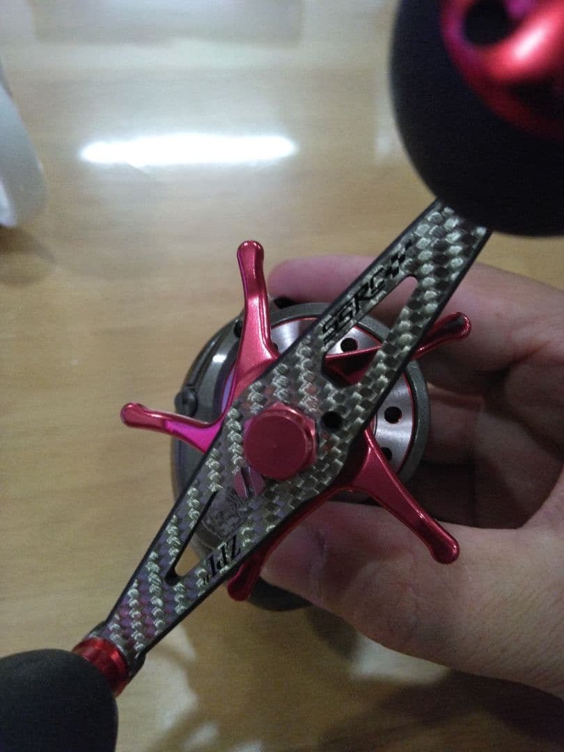 アブガルシア　レボALT　ZPIハンドル　シルバー　スタードラグ仕様