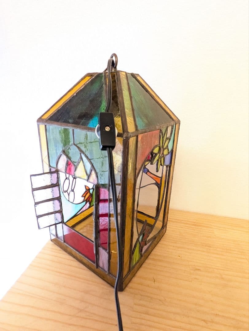 ☆値下げ☆ステンドグラス　ハウス型ランプ　インテリア　照明　ライト　照明