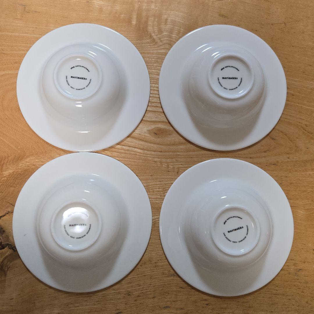 【極美品】Marimekkoシイルトラプータルハ　　プレート20cm　4枚セット