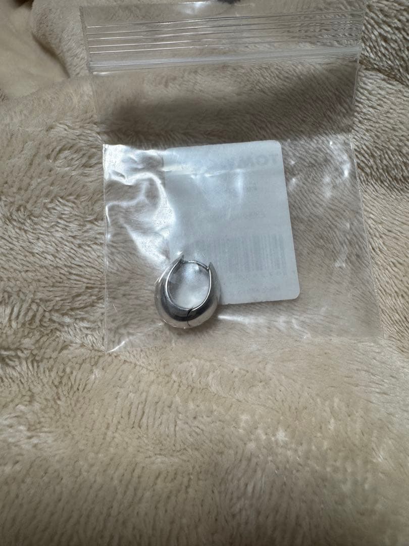 TOMWOOD Ice Hoop Small ピアス(片耳用)