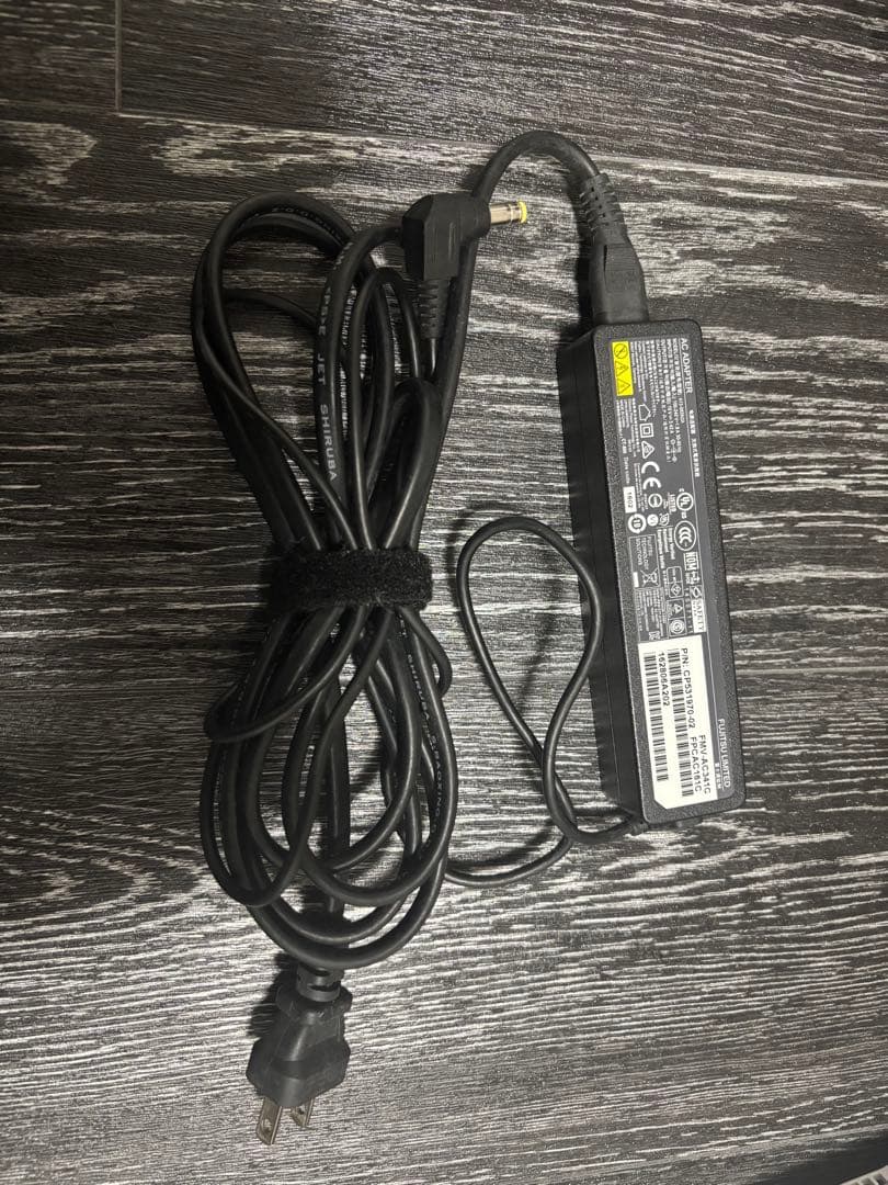 富士通 LIFEBOOK SH75/X 軽量モデル