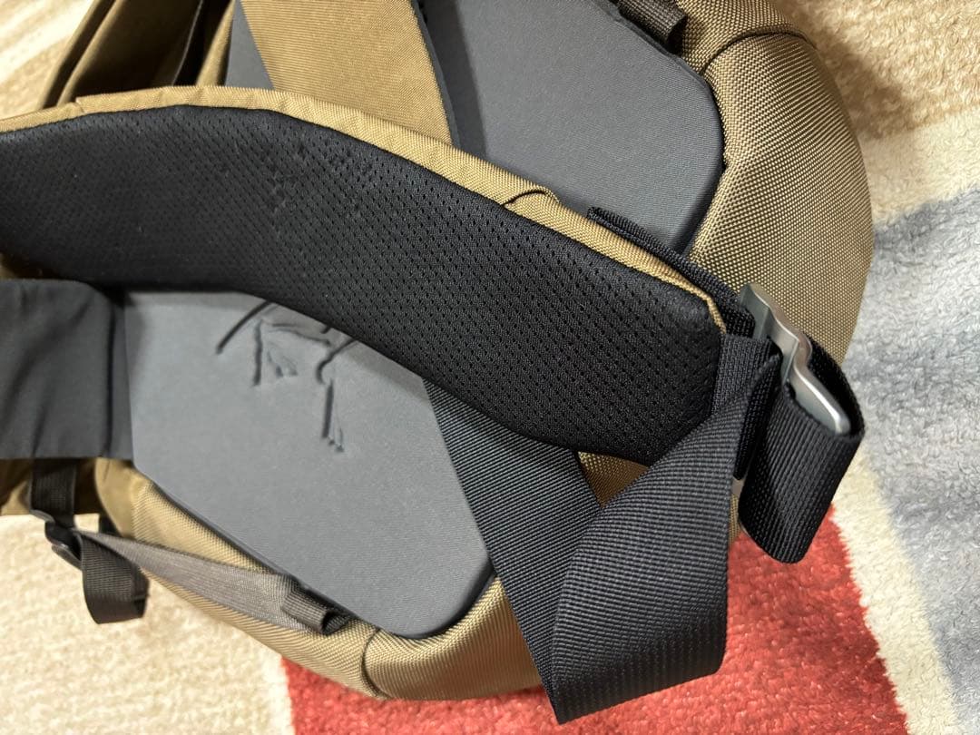 ✨ARC’TERYX ミストラル８　希少