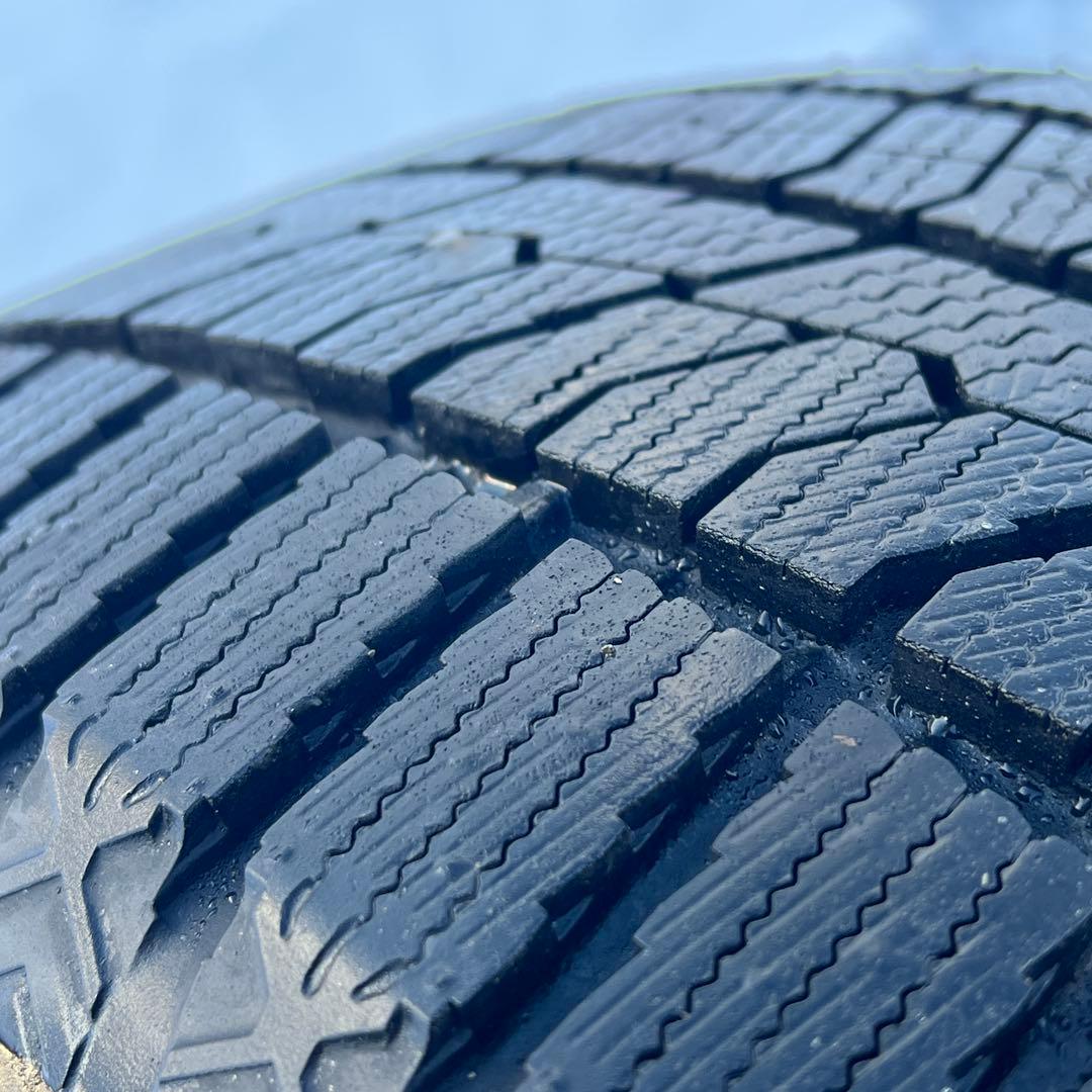 2025年製　スタッドレスタイヤ(2本/4本中)②