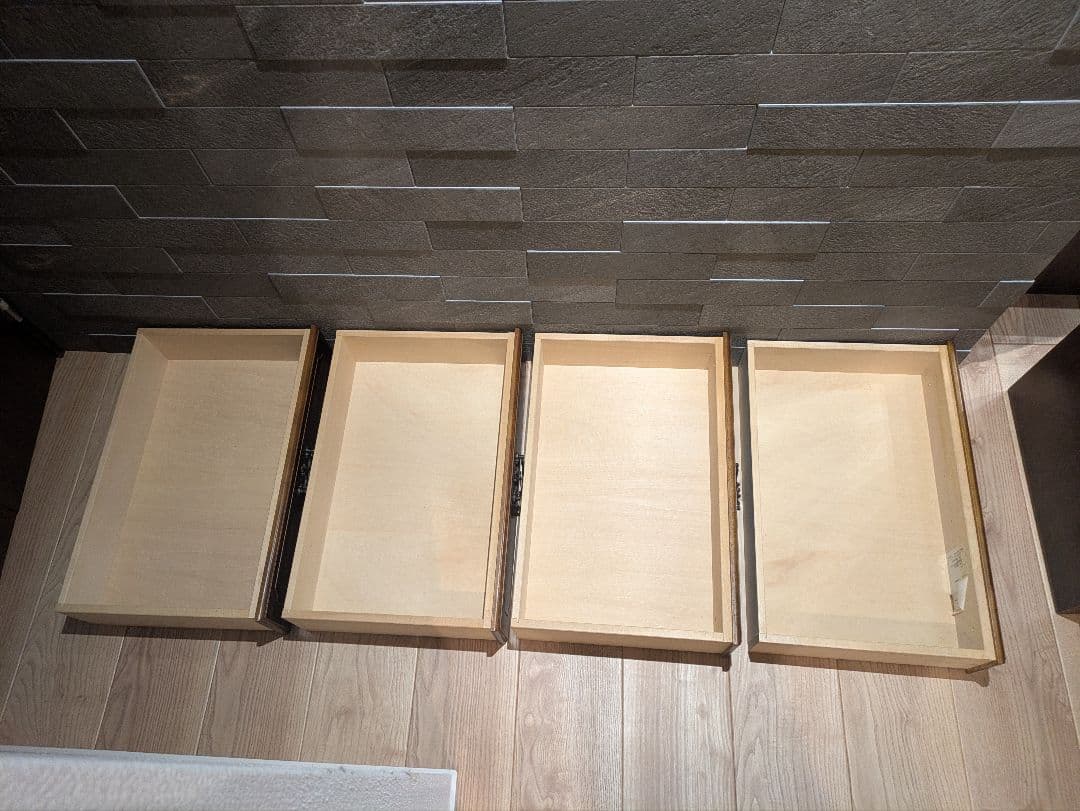 【カリモク】4段チェスト 木製 タンス 箪笥 クラシック アンティーク調