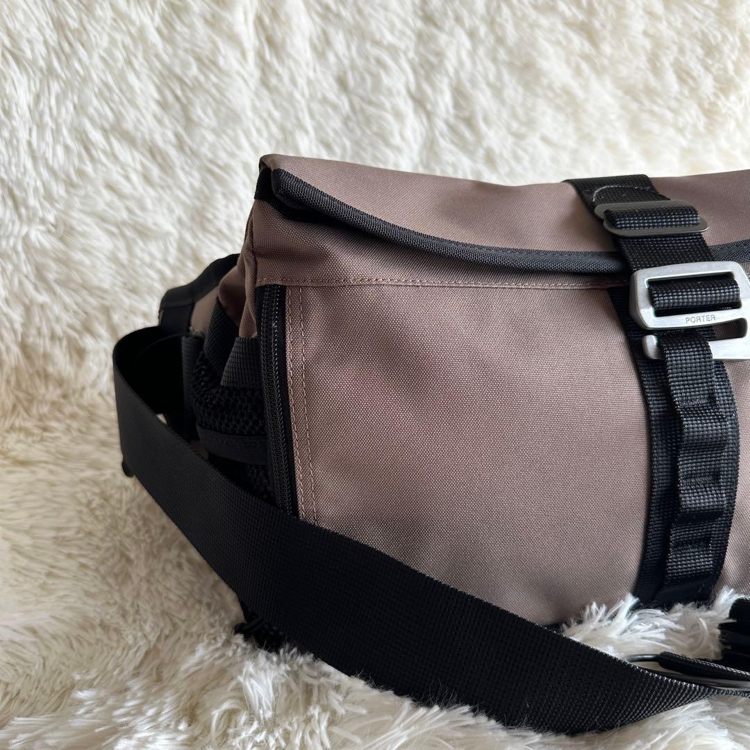 【極美品】PORTER ポーター GRIP ボディーバック ウエストバック