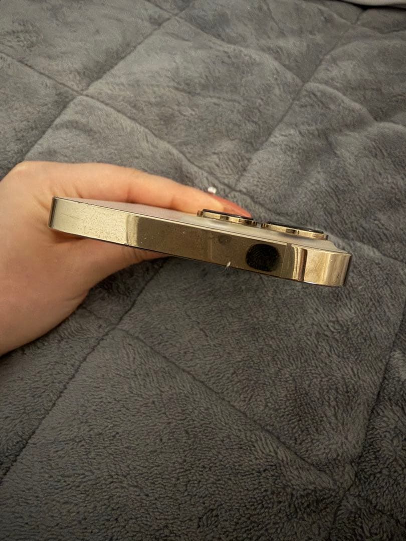 K*n様 iPhone 13 Pro ゴールド 本体