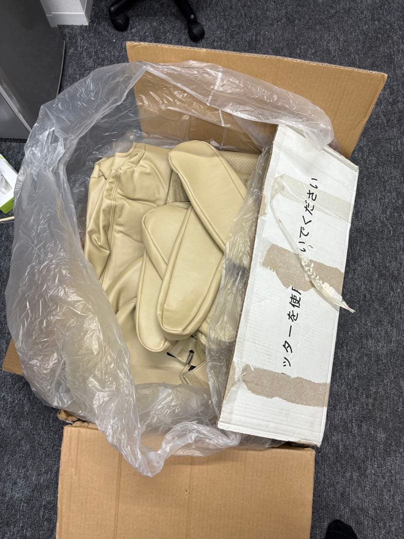 20アルファード　シートカバー