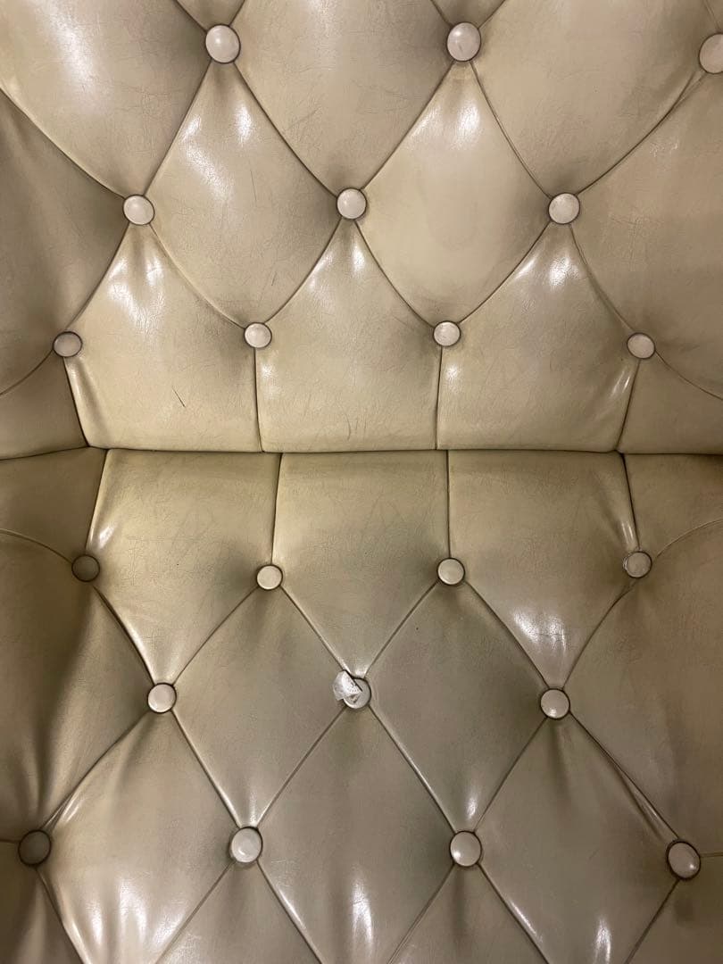 ラウンジソファ　フジファニチアFUJI FURNITURE 合皮　レトロ　1脚