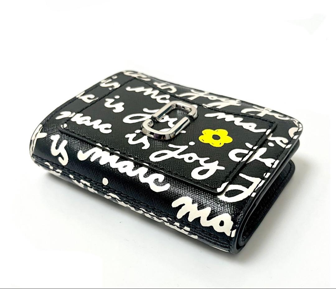 【☆ハル☆ 】MARC JACOBS フローラル 二つ折り財布
