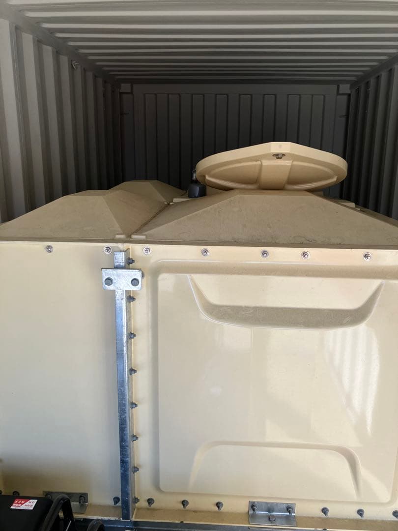 【中古品】FRPベージュ貯水タンク