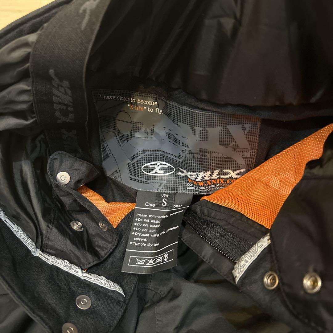 45000円！X-nix スノーボードウェア 上下セット ブラック