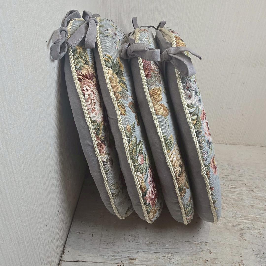 【4個セット】 新品 大判 バテイ クッション 青 紐付き 薔薇 ローズ 馬蹄