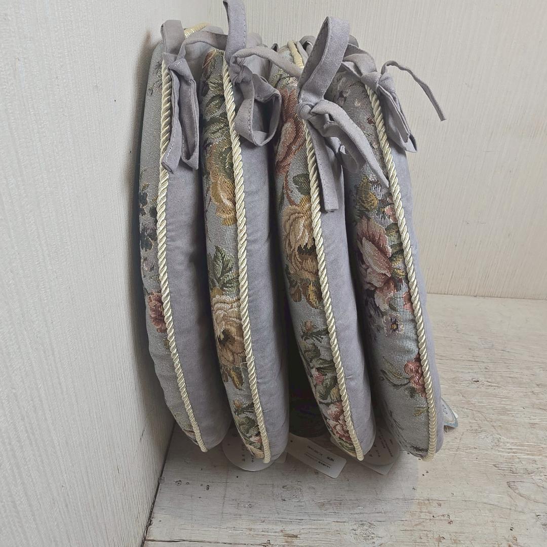 【4個セット】 新品 大判 バテイ クッション 青 紐付き 薔薇 ローズ 馬蹄