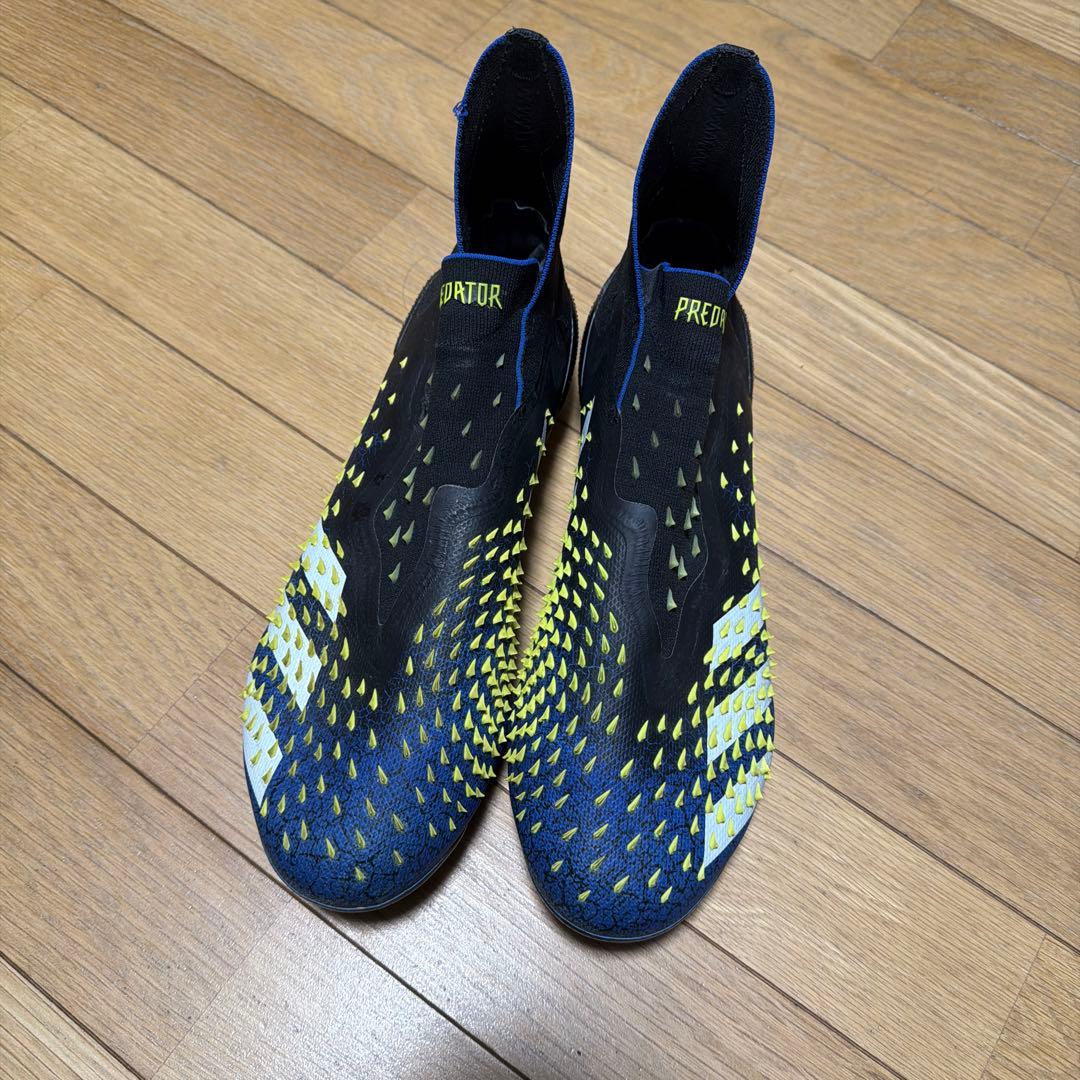 破格アディダスプレデターfg紐なし27.0cm