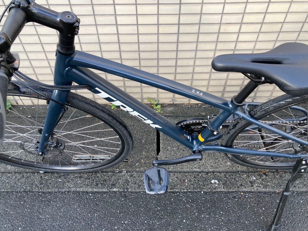 美品 2022年8月購入 トレック TREK FX 2 Disc Gen 3
