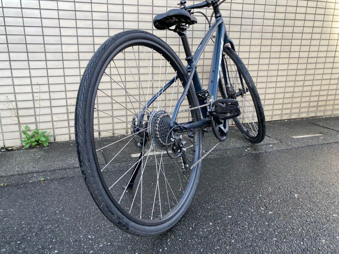 美品 2022年8月購入 トレック TREK FX 2 Disc Gen 3