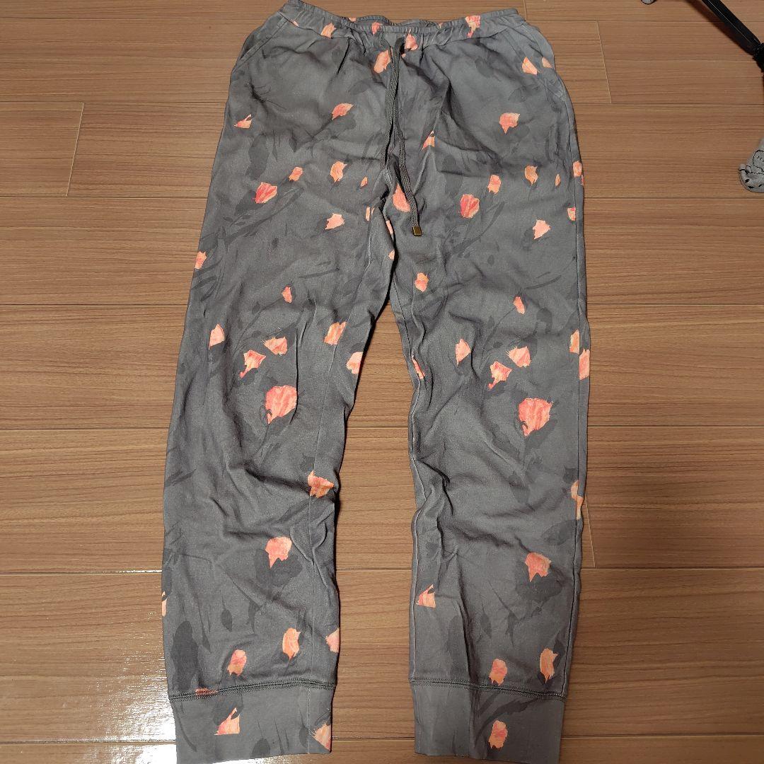 SUKALA  リラックスフィルセラカーマフラワーパジャマ　Mサイズ