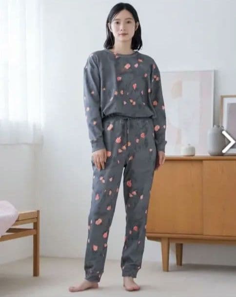 SUKALA  リラックスフィルセラカーマフラワーパジャマ　Mサイズ