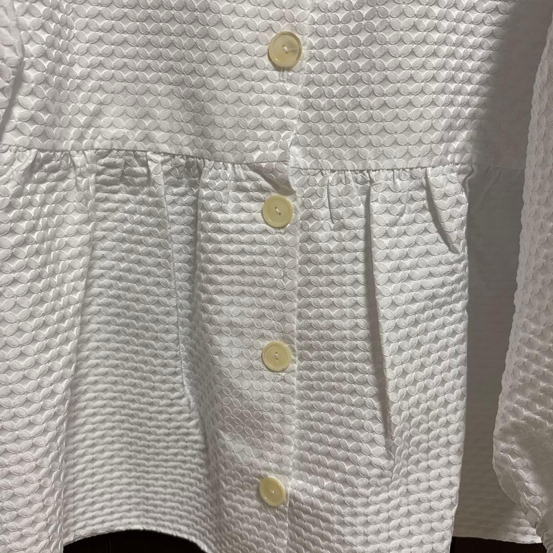 新品未使用AMICA ホワイト フレアシャツ 半袖