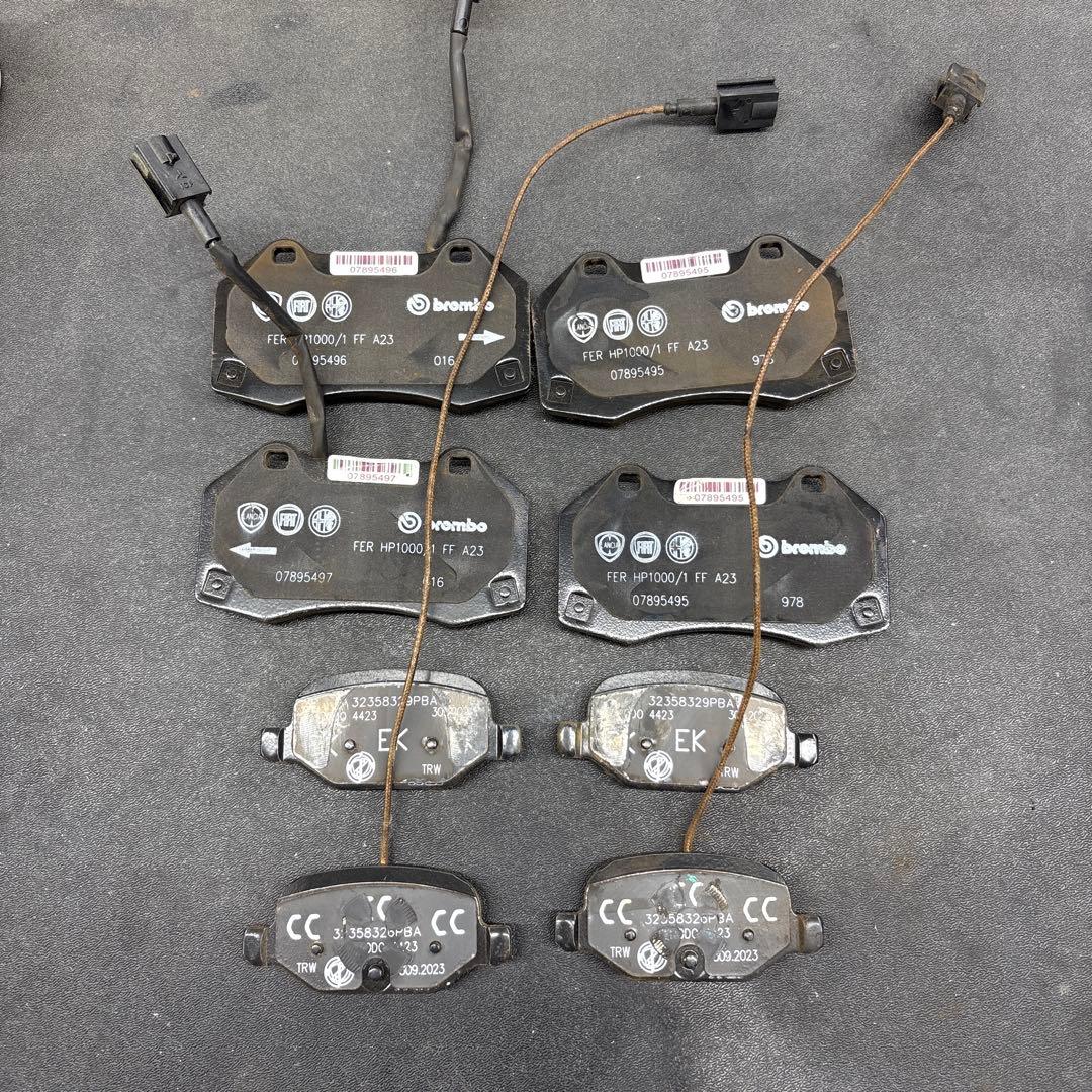 アバルト695純正ブレーキパッド前後、新車外し