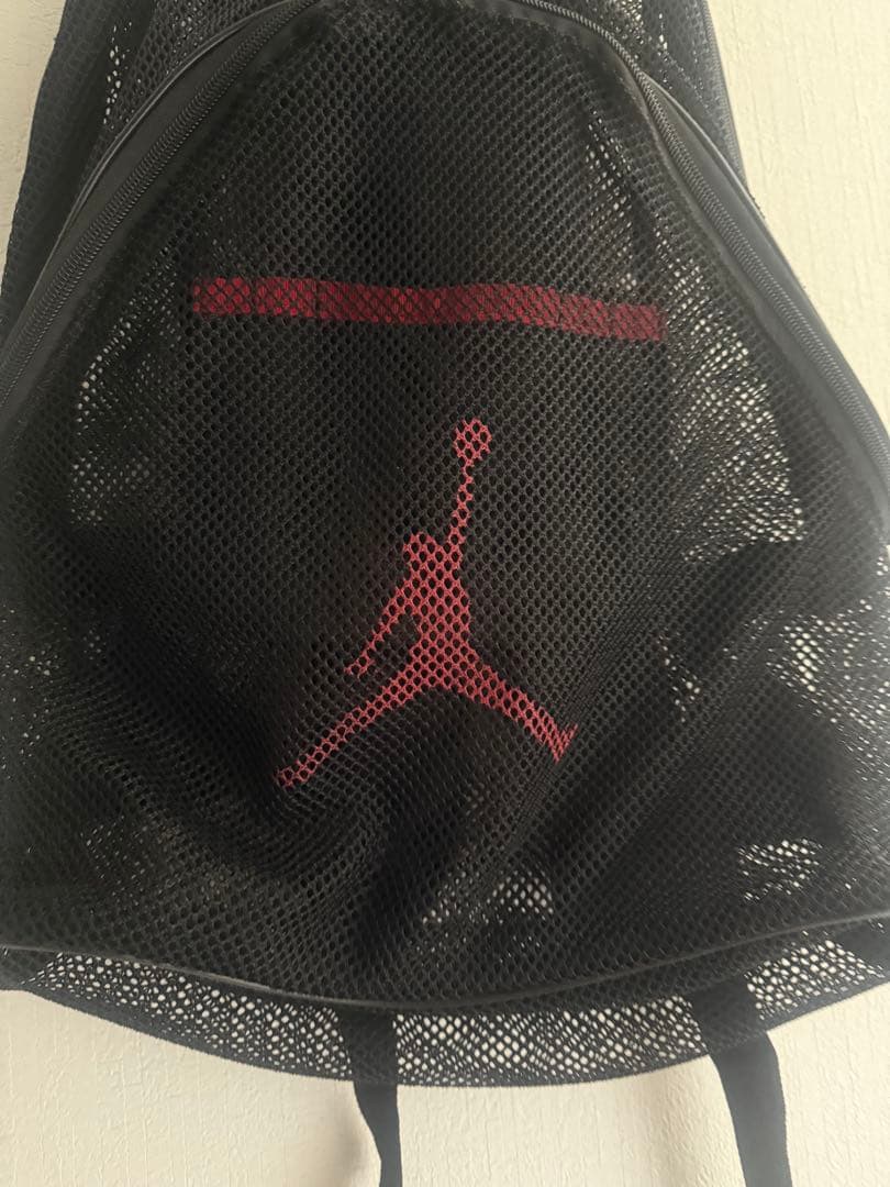 ジョーダン　メッシュリュック　黒　ジャンプマン赤