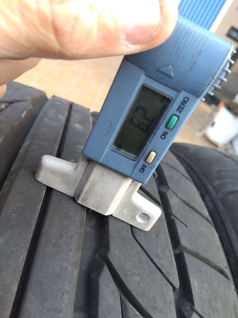 ◤ジャック◢ニットー NT555G2 225/35R20 90W 2本