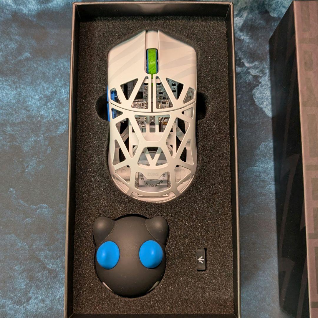 WLMOUSE Beast X MAX DRGコラボ White 側面穴なし