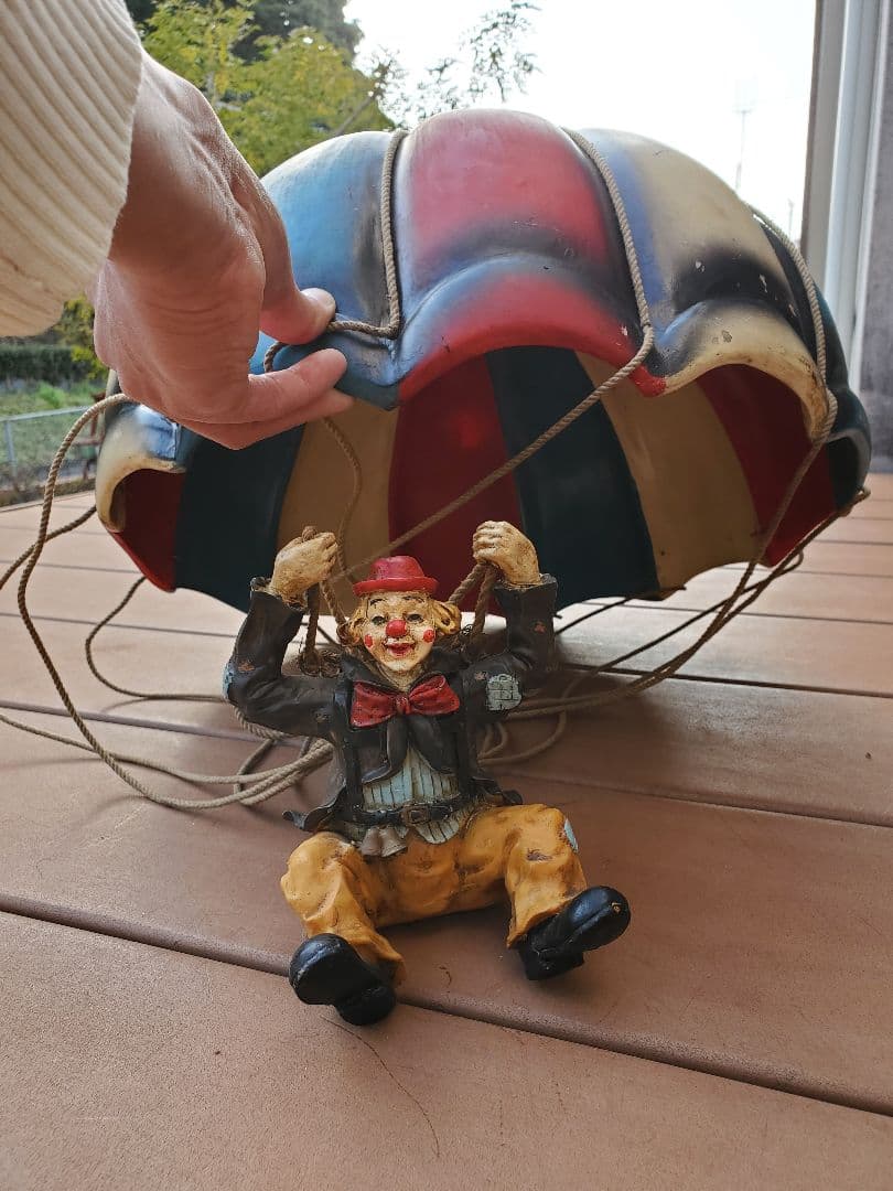 アンティークピエロ