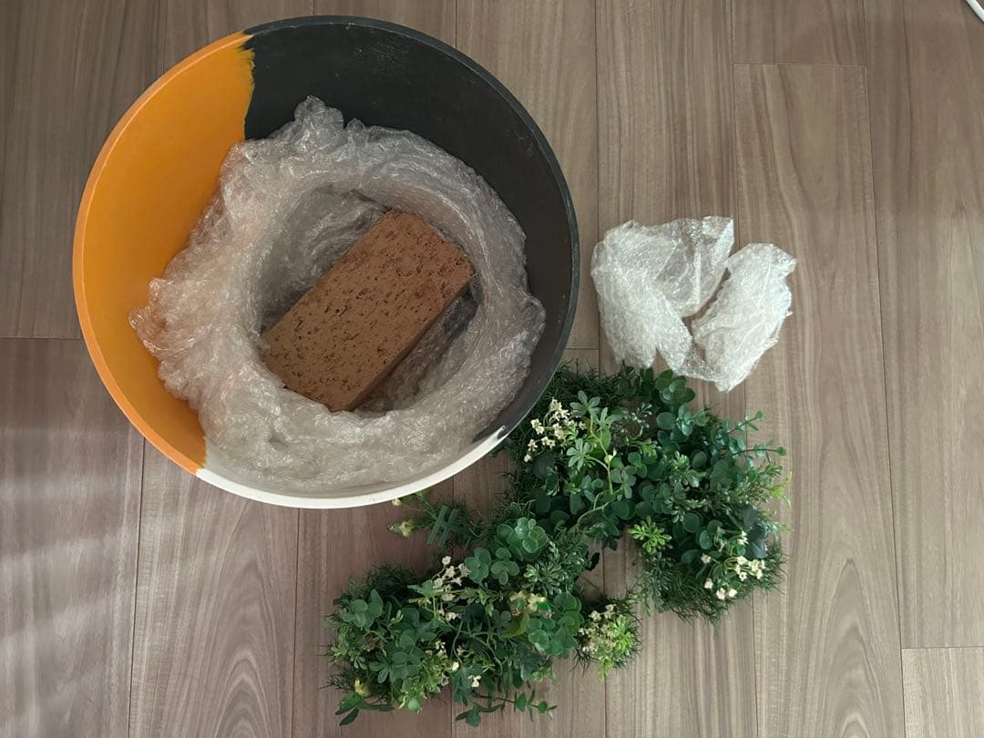 N*e様 人工観葉植物 鉢付き