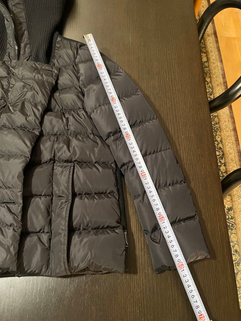 モンクレール　リアルファーウールレイヤードダウンジャケット