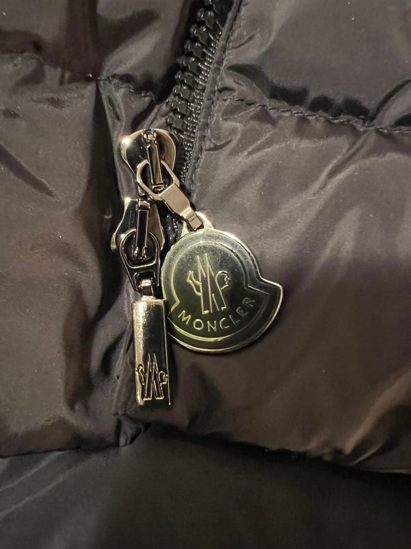 モンクレール　リアルファーウールレイヤードダウンジャケット