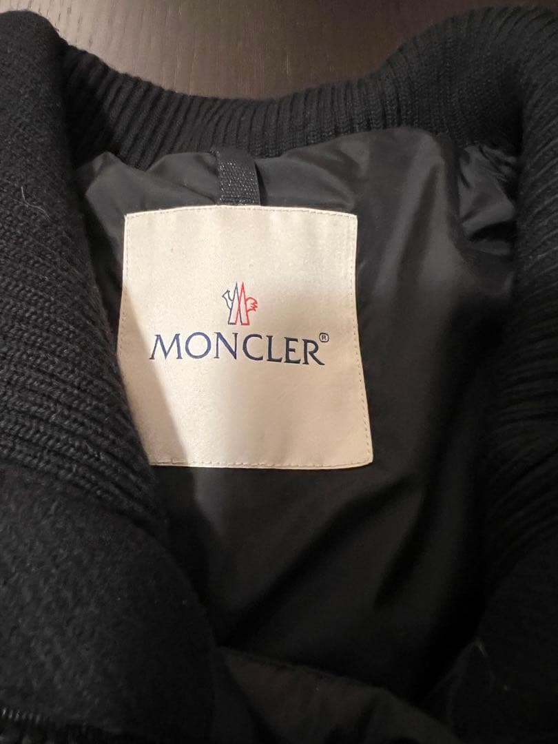 モンクレール　リアルファーウールレイヤードダウンジャケット