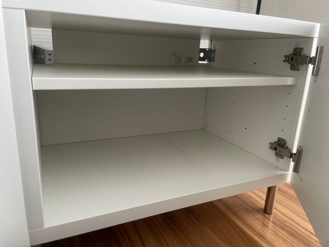 IKEA ベストー　テレビボード　白