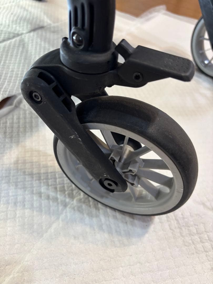 Combi ベビーカー　スゴカルminimo