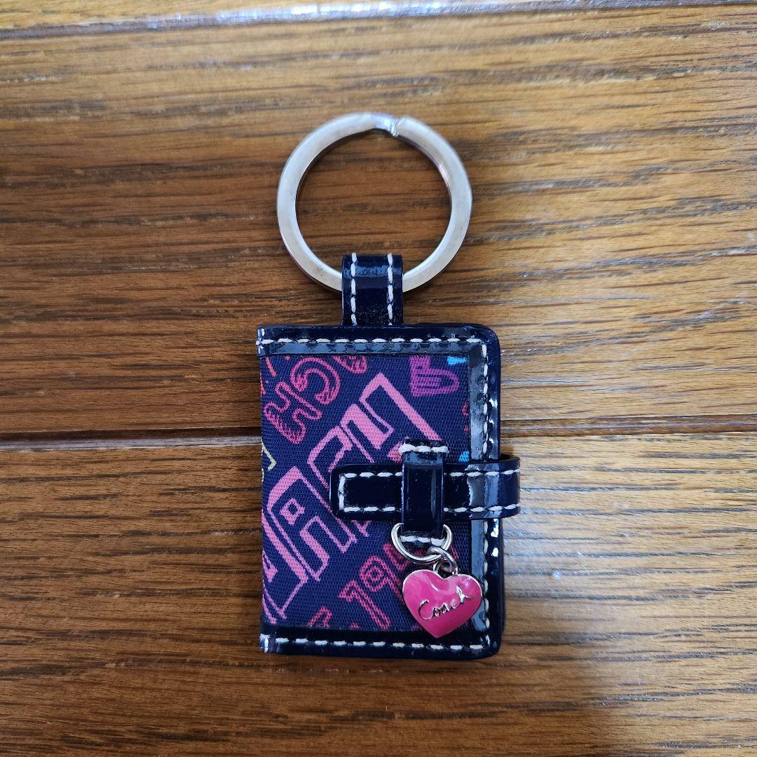 《新品未使用》COACH コーチ キーホルダー チャーム