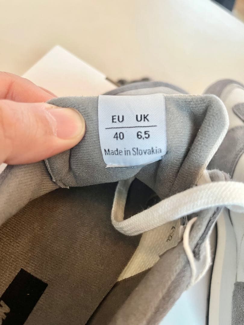 新品未使用品　ノベスタ　マラソントレイル　UK6.5 25.5-26.0cm