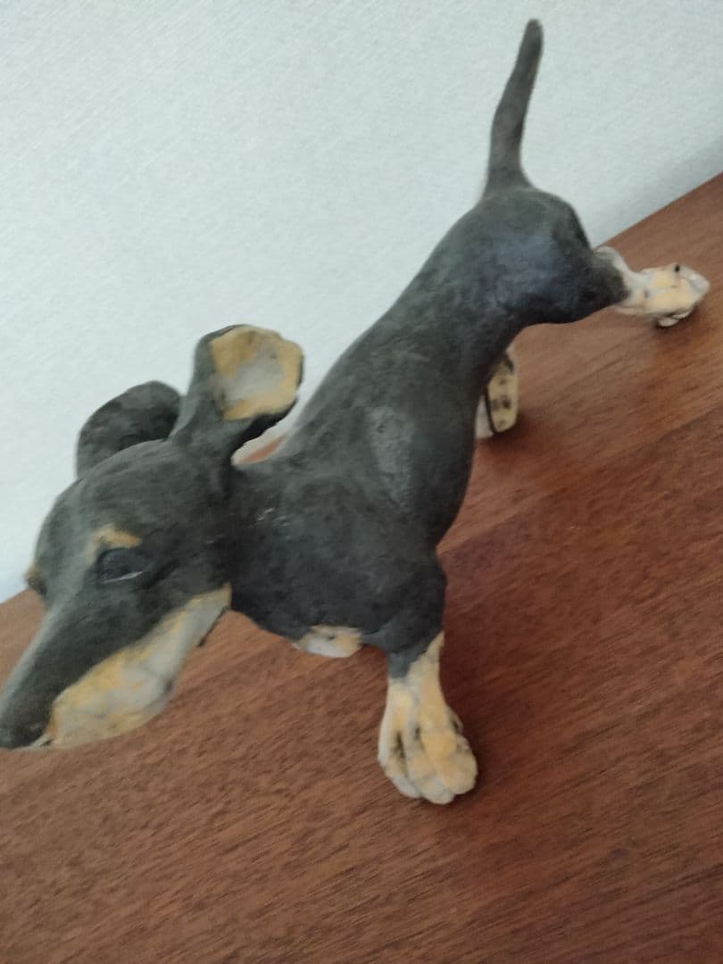 ダックスフンド置物　Running sausage christina uk