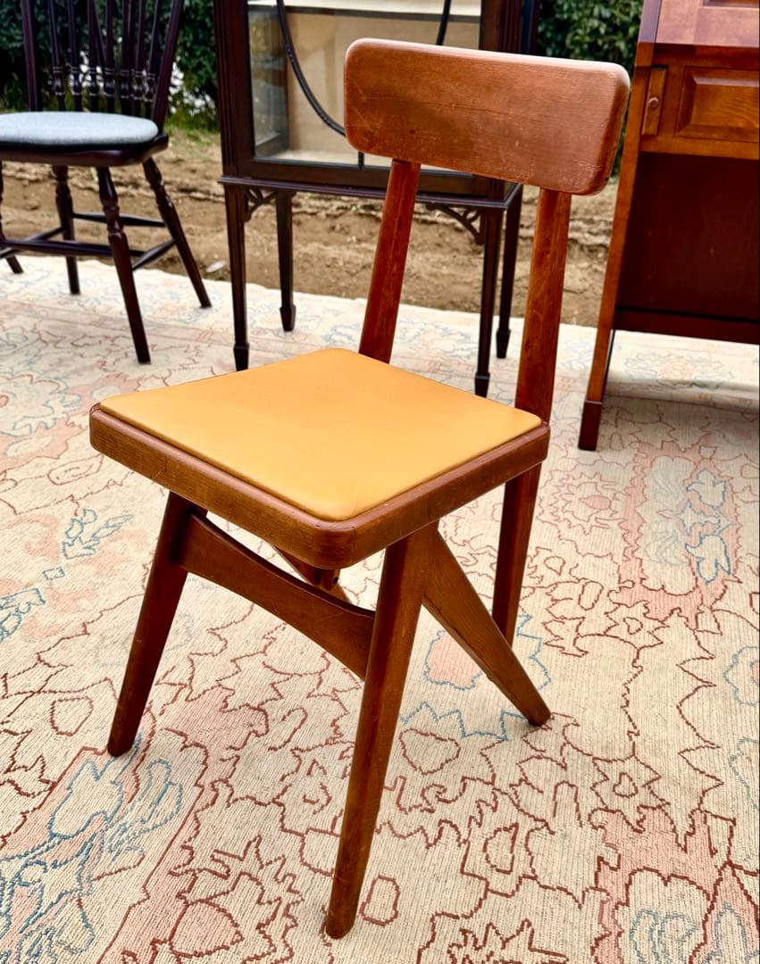 北欧テイスト ヴィンテージ チェア 小ぶり 木製 椅子