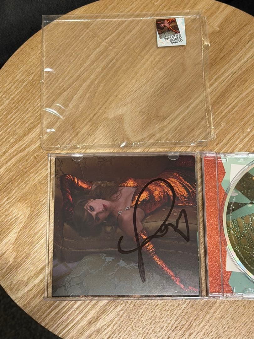 THE LIFE OF A SHOWGIRL CDサインPHOTO2③