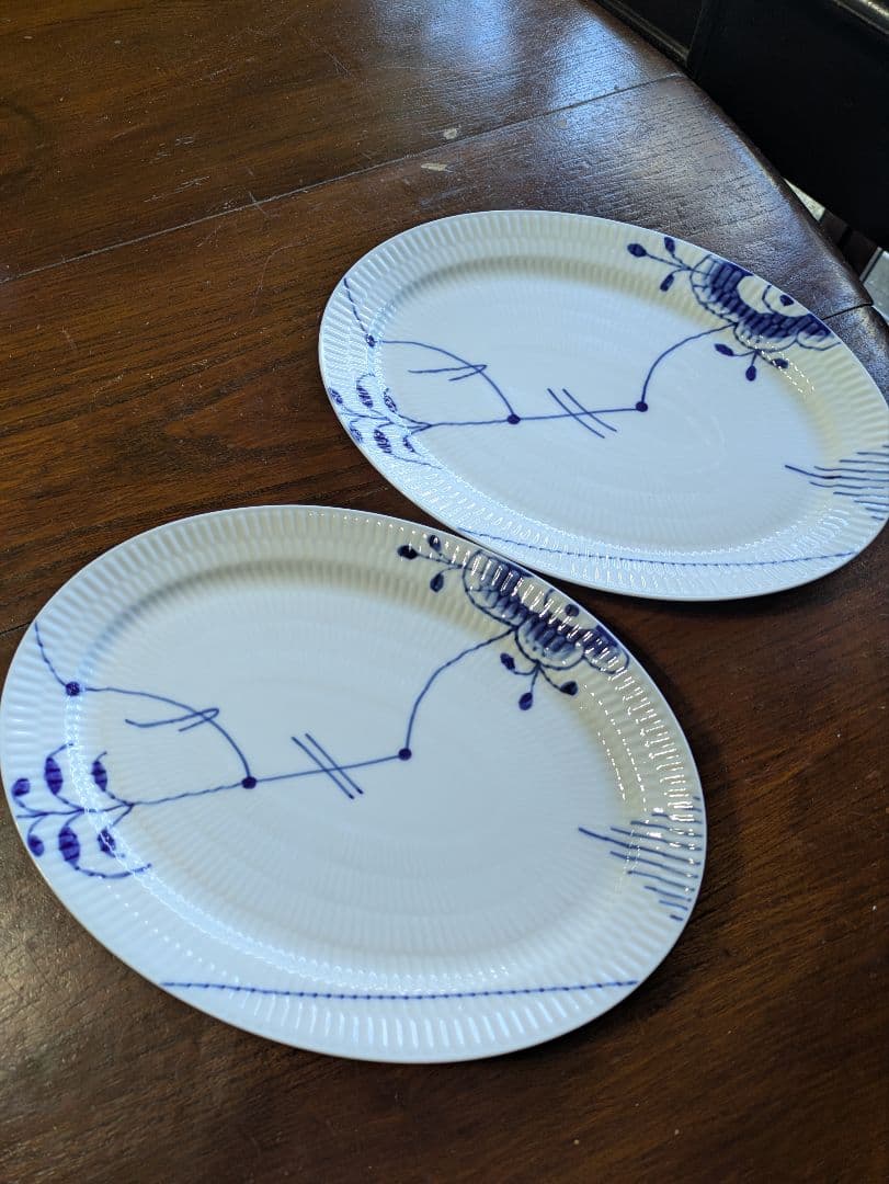 レアデザイン！2枚ペア　ロイヤルコペンハーゲン ブルーフルーテッドメガ　オーバル