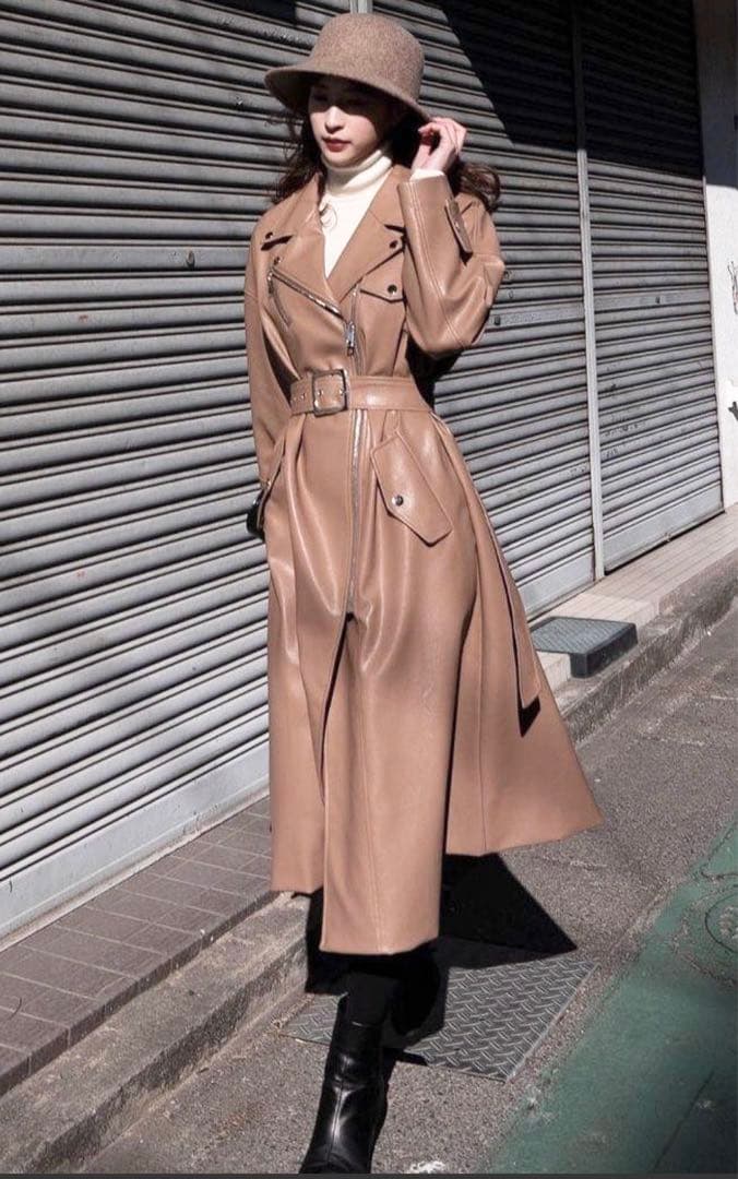 美品　Tnewties アニーのボディーガード コート　ブラウンベージュ　L