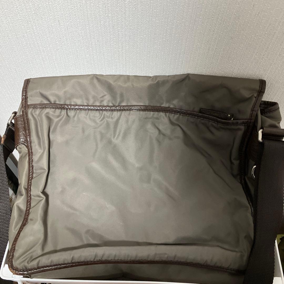 晴*子様 PRADA プラダ テスート ナイロン ショルダーバッグ カーキ メン