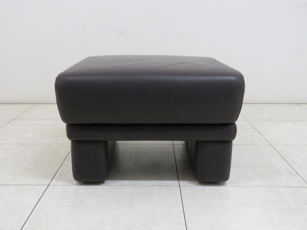■ドイツ■ヒモラ■オットマン■総本革■IDC大塚家具■68,000円■スツール■
