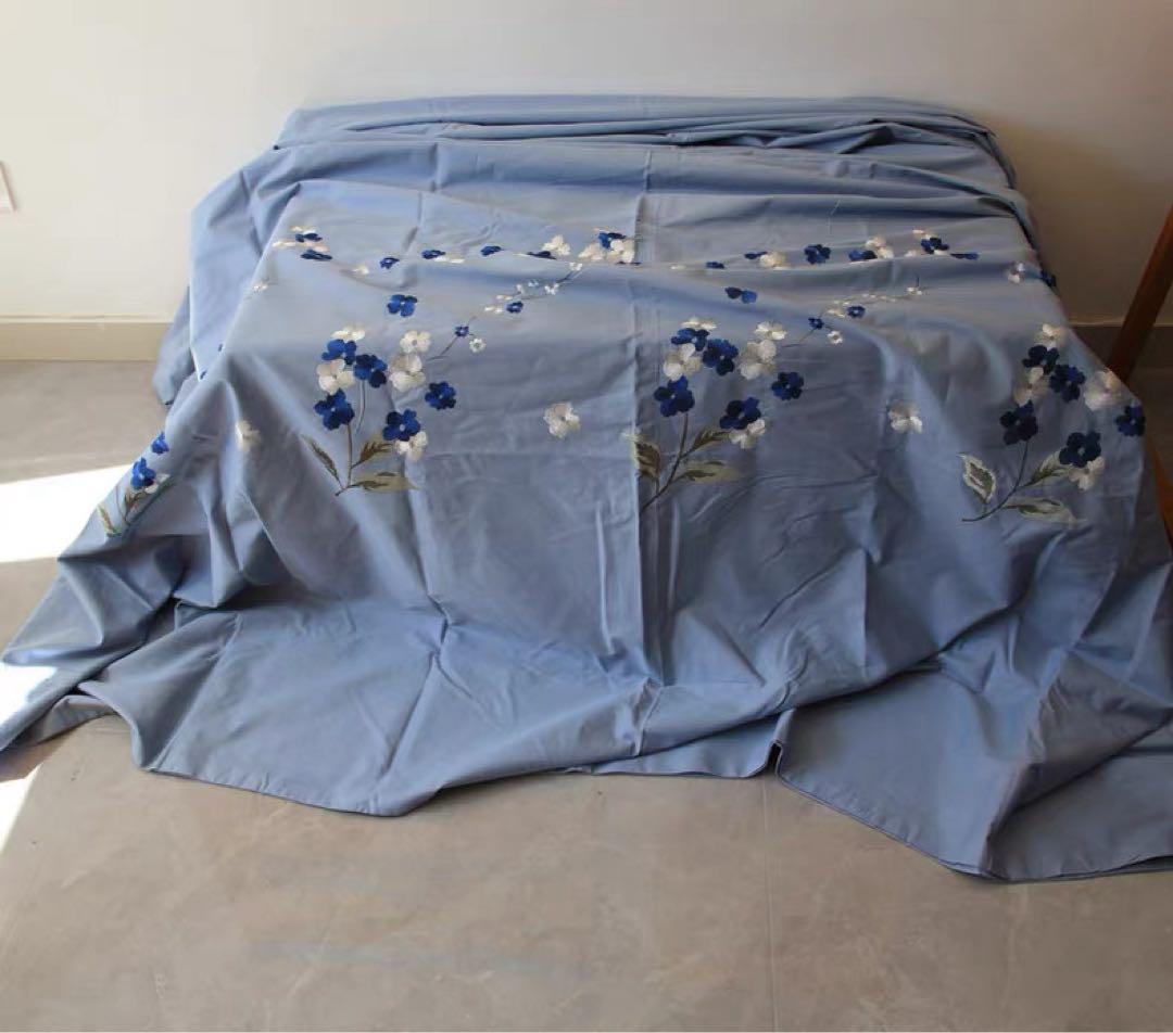 布団カバースーツ枕カバー２個(４点セット)綿100%コットン刺繍