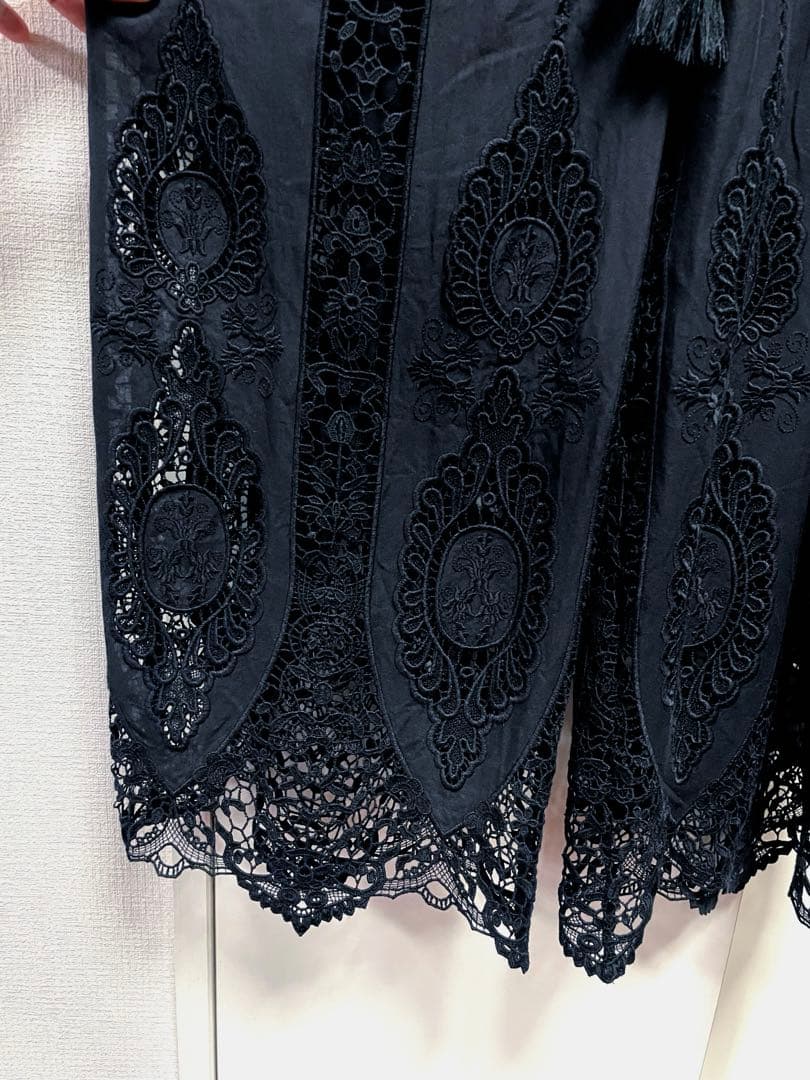 いちご　GRACE CONTINENTAL カットワーク　サロペット