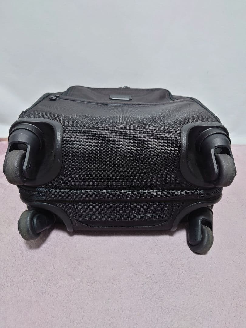 極美品✨TUMI トゥミ コンパクト 4ウィール ブリーフケース 機内持ち込み可