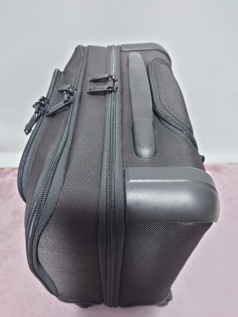 極美品✨TUMI トゥミ コンパクト 4ウィール ブリーフケース 機内持ち込み可