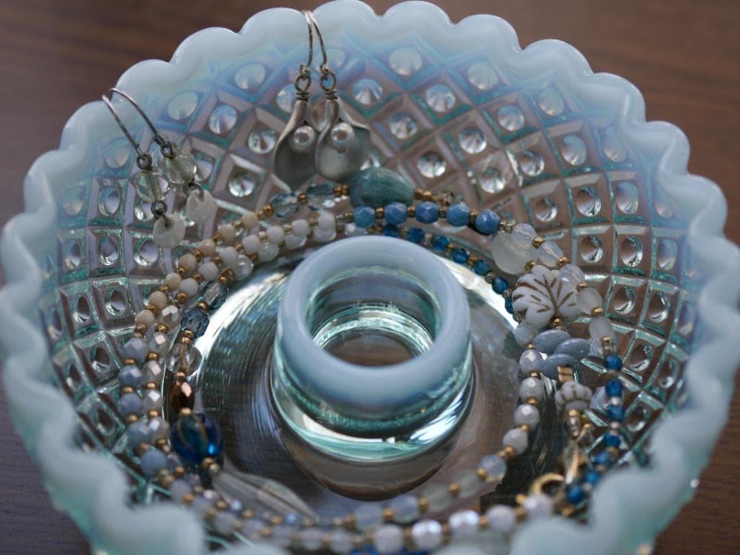 フェントン１９４９年ブルーオパールセント ダイアモンドレース キャンドルスタンド